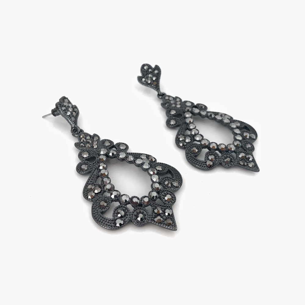 Brand New Earrings with Rhinestone